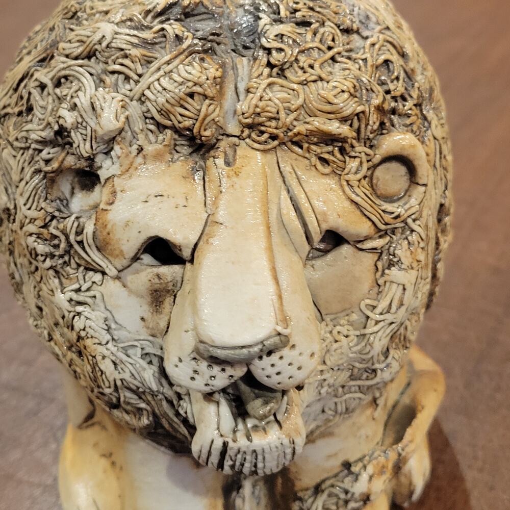 Vintage  Natalie Surving Ceramic Lion Head Sculpture @1979 - Picture 11 of 12